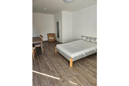 WG Zimmer mit eigenem Balkon - 600,00&nbsp;EUR Kaltmiete, ca.&nbsp; 25,00&nbsp;m&sup2; in Hamburg (PLZ: 22559) Altona