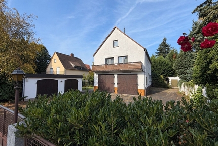 Vielseitiges Wohn- und Geschäftshaus mit großem Grundstück und Entwicklungspotenzial in Frankfurt-Bonames - Frankfurt am Main