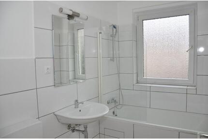 Helle 2-Zimmer-Wohnung in Mannheim Rheinau