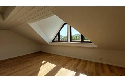 Gemütliche DG Wohnung mit großem Balkon in Brilon-Scharfenberg