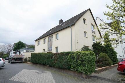 Gut geschnittene, modernisierte 3-Zimmerwohnung in fußläufiger Rheinnähe - Köln Nippes