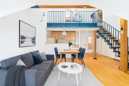 Moderne 2,5-Zimmer-Galeriewohnung mit Balkon – Nähe Regensburg - Nittendorf