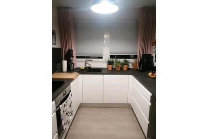 Stylische rd. 69m² 3,5-Raumwohnung mit Garten, Tageslichtbad - Oberhausen Alstaden