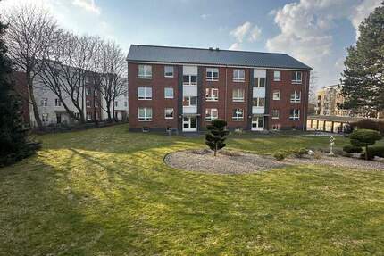 Attraktive 2-Zi.-Whg. mit Balkon in HH-Oldenfelde (Rahlstedt) - Hamburg