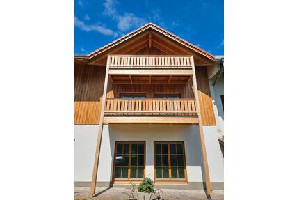 Neubau-Dachgeschosswohnung in Valley – 102 m², Erstbezug