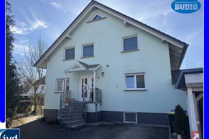 Zukunftssichere Investition - sehr schönes, vermietetes Zweifamilienhaus - Neuenhagen