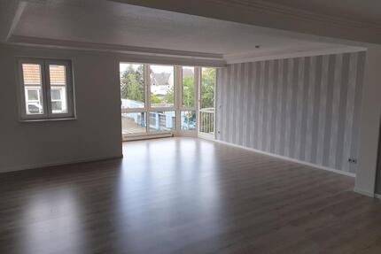 Attraktives Dreizimmerwohnung 98 m² in Köln Niehl zu verkaufen