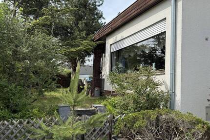 Großzügiges EFH mit 190m² Wfl., 7 Zi., 4 Schlaf., 665 m² Grund, ruhig gelegen in Herzogenaurach