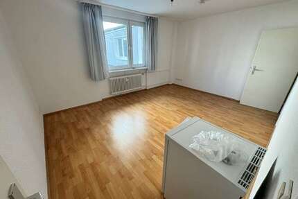 Wohnung zum Mieten in Frankfurt 675,00 € 24.2 m²