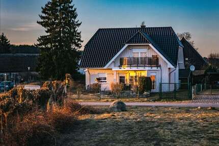 Haus zum Kaufen in Lütow 595.000,00 € 165 m²