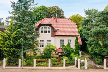 Haus zum Kaufen in Strausberg 749.000,00 € 223.34 m²