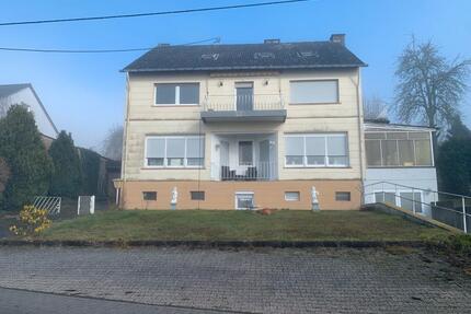 2-3 Familienhaus - 225.000,00&nbsp;EUR Kaufpreis, ca.&nbsp; 550,00&nbsp;m&sup2; in Pluwig (PLZ: 54316)