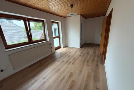 Helle 1 Zimmer-Wohnung in Bestlage mit Balkon und Gartennutzung - Neusäß