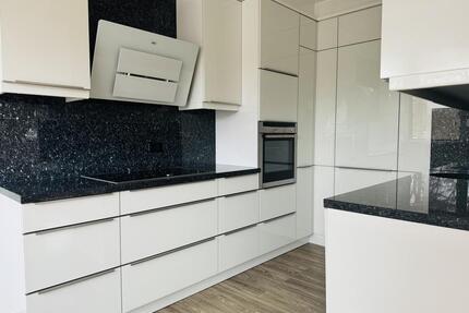 Helle DG-Wohnung mit großer Dachterrasse, Stellplatz & Nähe S-Bahn Hermsdorf - Glienicke/Nordbahn