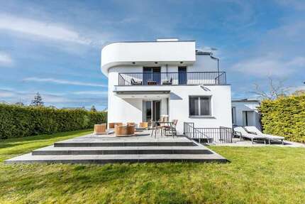 Haus zum Kaufen in Berlin 2.200.000,00 € 275 m²