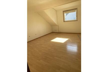 Dachgeschosswohnung Losheim Ortskern 2ZKB - Losheim am See