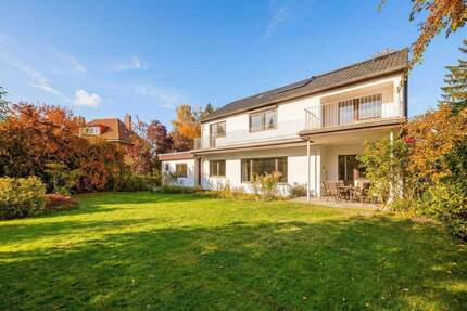 Sonnenhaus mit viel Freiraum für Leben und Arbeiten in Toplage von Zehlendorf - Berlin