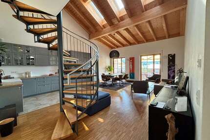 Wohnung zum Mieten in Brannenburg 2.160,00 € 161.19 m²