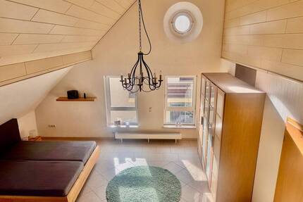 Freistehendes Haus mit zwei Wohneinheiten in Kordel - Mehrgenerationen, Vermietung oder Wohnen & Arbeiten