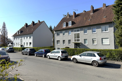 Zwei Mehrfamilienhäuser in Bochum zu verkaufen - Doppelte Chance für Investoren