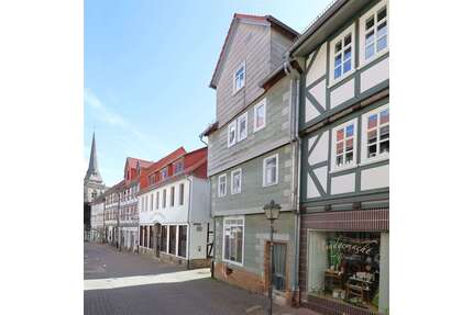 Haus zum Kaufen in Hessisch Lichtenau 120.000,00 € 165 m²