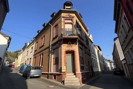 Haus zum Kaufen in Lorch Lorchhausen 168.000,00 € 170 m² - Lorch / Lorchhausen