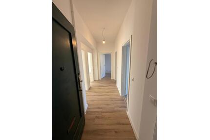 Frisch sanierte 3-Zimmer Wohnung mit Balkon in Berlin Wilmersdorf