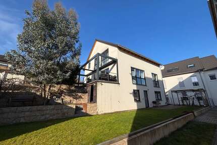 Haus zum Kaufen in Neckartailfingen 735.000,00 € 156 m²