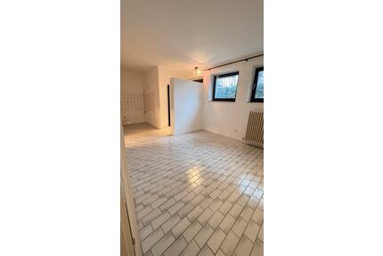 Eine helle Einliegerwohnung - 750,00&nbsp;EUR Kaltmiete, ca.&nbsp; 42,00&nbsp;m&sup2; in Herzogenrath (PLZ: 52134)