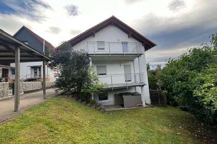 Haus zum Mieten in Reichenbach-Steegen 2.100,00 € 255 m²