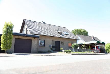 Wunderschönes Zweifamilienhaus auf dem Südhang Oberbauerschafts - Hüllhorst