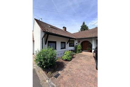 Haus zum Kaufen in Kleinostheim 929.000,00 € 258 m²