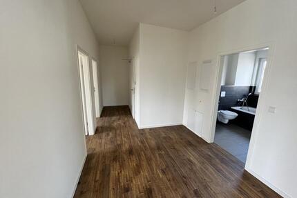 Gepflegte 4-Zimmer-Neubauwohnung im Herzen von Nauen zu Vermieten