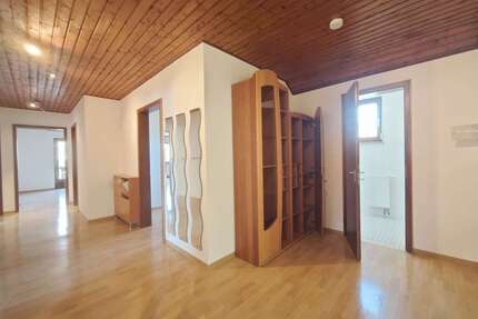 Wohnung zum Mieten in Homburg 850,00 € 109 m²