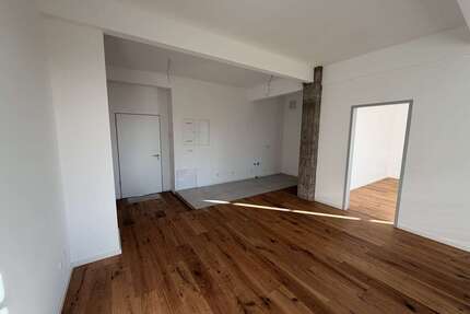 Wohnung zum Mieten in Duisburg 810,00 € 55.6 m²