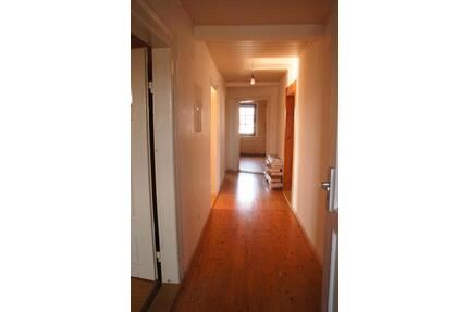 4-Zimmer Dachgeschosswohnung - 670,00&nbsp;EUR Kaltmiete, ca.&nbsp; 86,00&nbsp;m&sup2; in Zimmern ob Rottweil (PLZ: 78658)