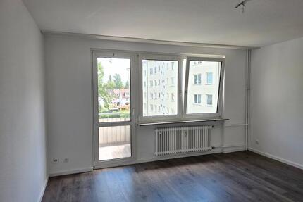 Attraktive 2-Zimmer-Wohnung mit Balkon im 3. Obergeschoss in Hanau-Wolfgang