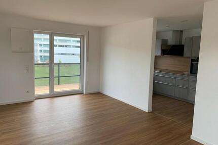 Zu Vermieten: 3 Zimmer Wohnung mit großer Dachterasse - Traunreut Irsing