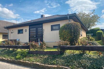 Einfamilienhaus in Eimsheim - 350.000,00&nbsp;EUR Kaufpreis, ca.&nbsp; 129,60&nbsp;m&sup2; in Mommenheim (PLZ: 55278)