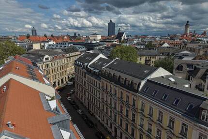 Gottschedstraße: Wohnen, wo Leipzig sich trifft - bezugsfrei, 3 Zimmer, Dachloggia, Aufzug, Parkett