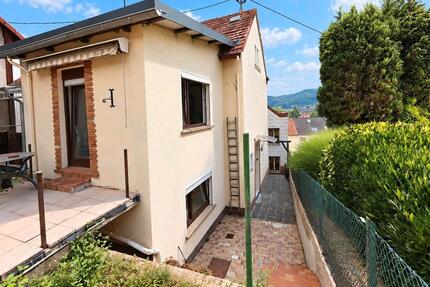 Renovierungsbedürftiges Einfamilienhaus mit Garten in Mettlach