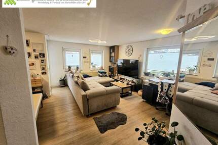 Zentrale ruhige 2.5 Zimmer Wohnung mit Terrassenbalkon & TG Stellplatz!!! - Aalen