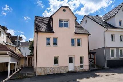 Haus zum Kaufen in Albstadt 155.000,00 € 110 m²