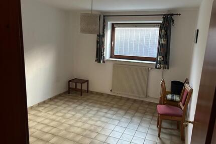 gemütliche 3Zi Wohnung im Souterrain Mitten in Osterrönfeld