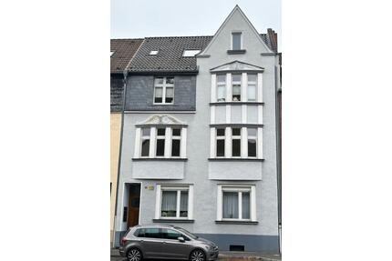 Schön gepflegtes Mehrfamilienhaus *PROVISIONSFREI* - Düsseldorf Stadtbezirk 9