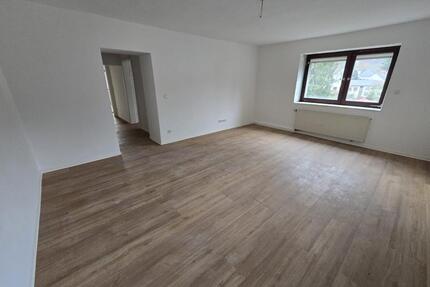 Frisch sanierte 2 ZKB Wohnung (70m²) im Obergeschoss - Nonnweiler
