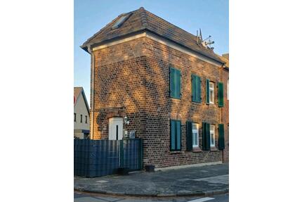 kleines 1 Familiehaus zu Vermieten - Korschenbroich