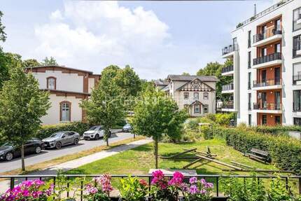 + Langenhorn von seiner schönsten Seite + - Hamburg