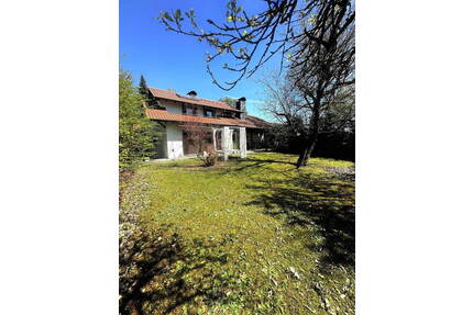 Großzügiges Einfamilienhaus in toller Lage mit Garten, Terrasse und viel Privatsphäre - Coburg