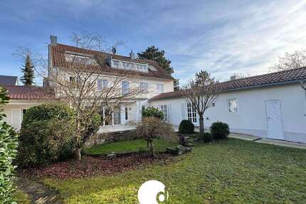 Haus zum Kaufen in Stuttgart 2.150.000,00 € 320 m²
